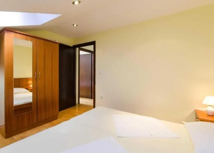 Nada 45 * Crikvenica