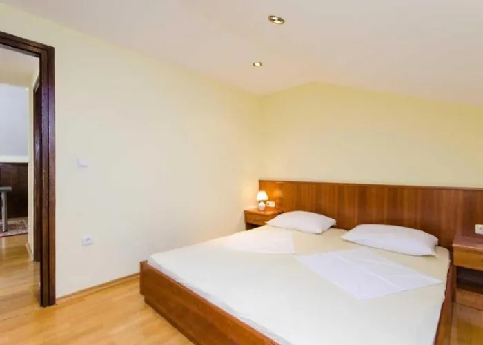 Nada 45 아파트 크리크베니카